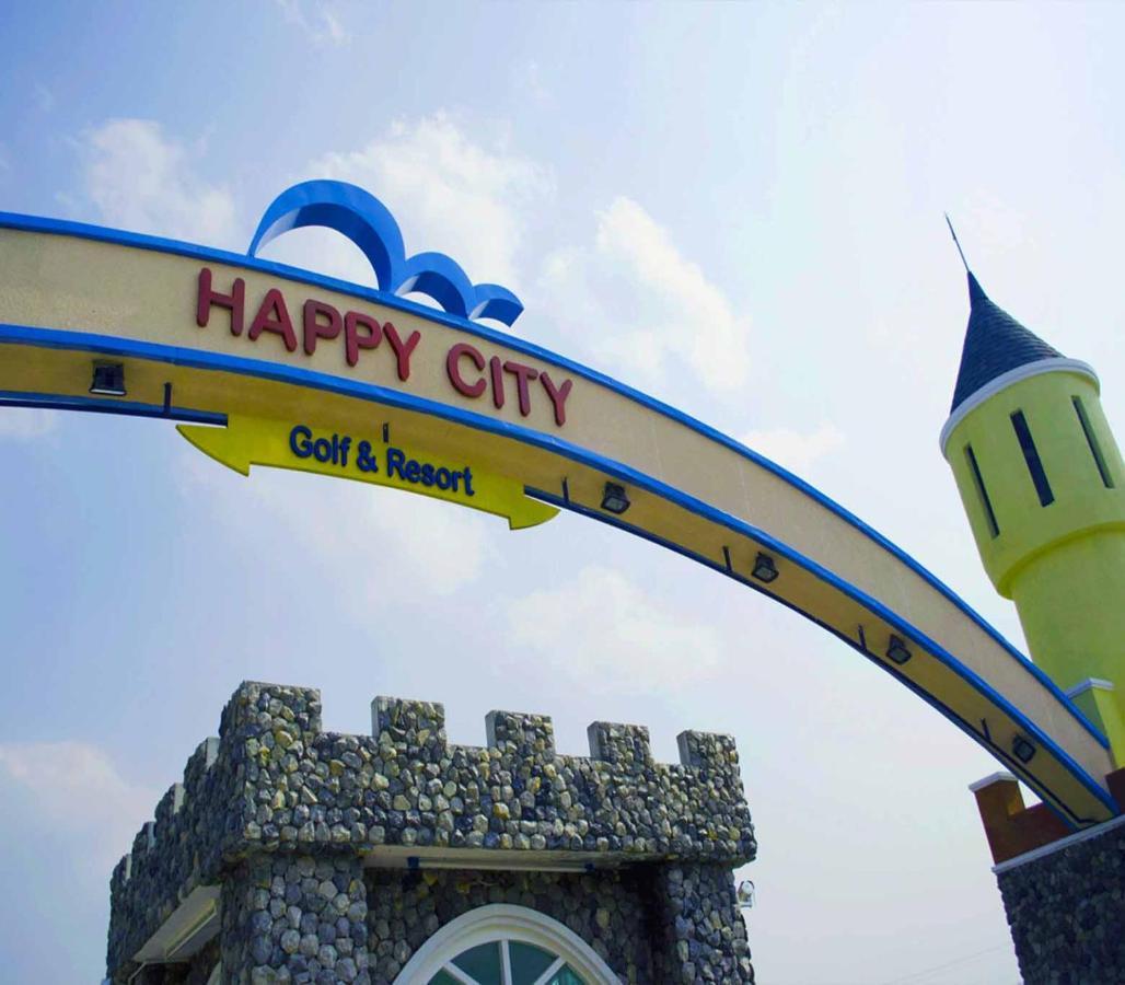 Happy City Golf & Resort Чианг Рай Екстериор снимка